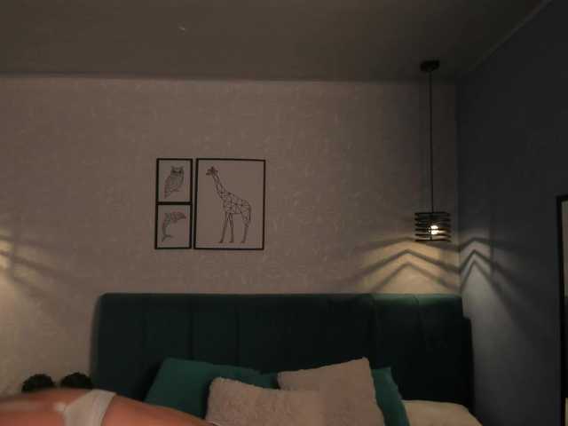 ninna-curly live webcam show