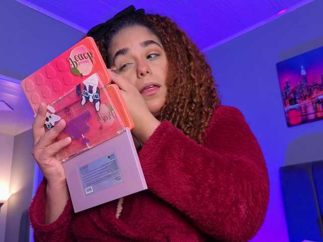 ninna-curly live cam on BongaCams
