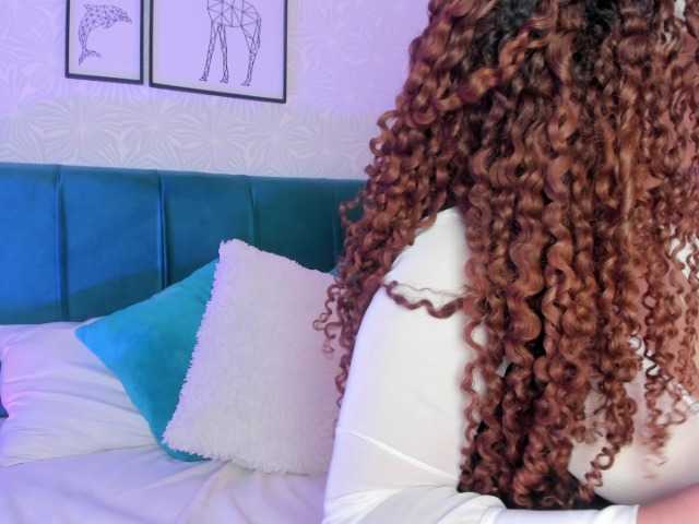 ninna-curly live cam on BongaCams