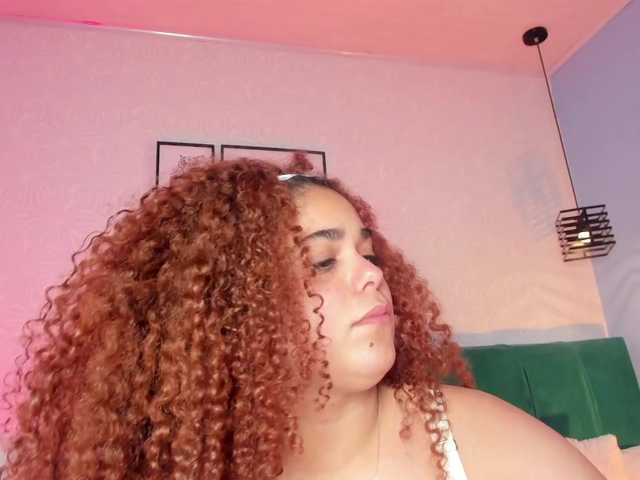 ninna-curly live cam on BongaCams