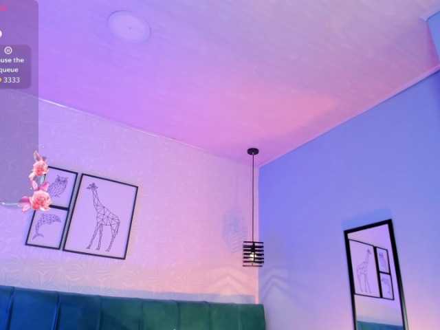 ninna-curly live cam on BongaCams