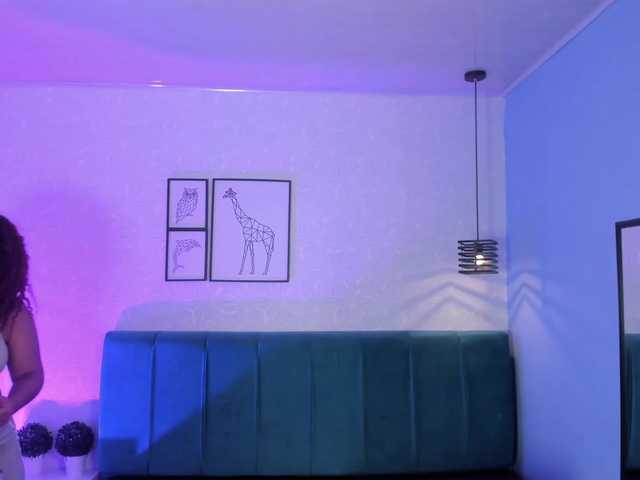 ninna-curly live webcam show