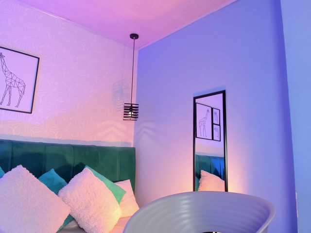 ninna-curly live cam on BongaCams