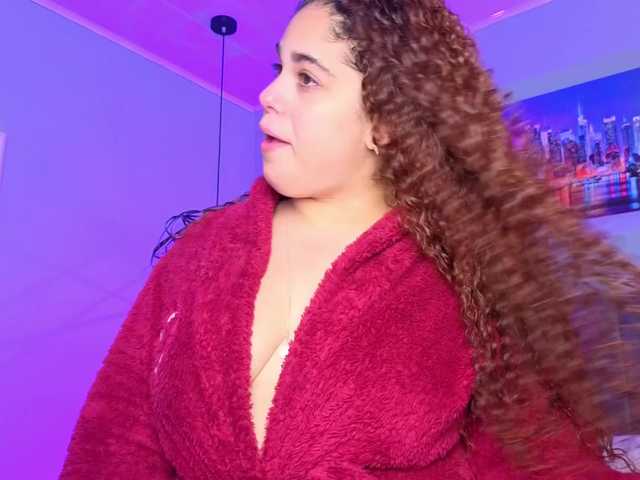 ninna-curly live cam on BongaCams