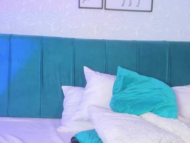 ninna-curly's BongaCams show and profile