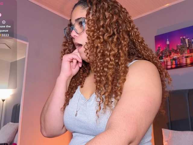 ninna-curly live cam on BongaCams