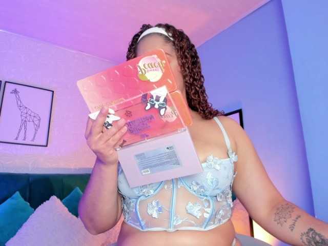 ninna-curly live cam on BongaCams