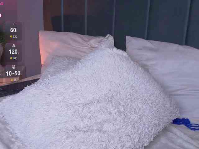 ninna-curly webcam