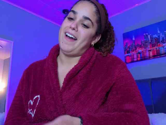 ninna-curly webcam
