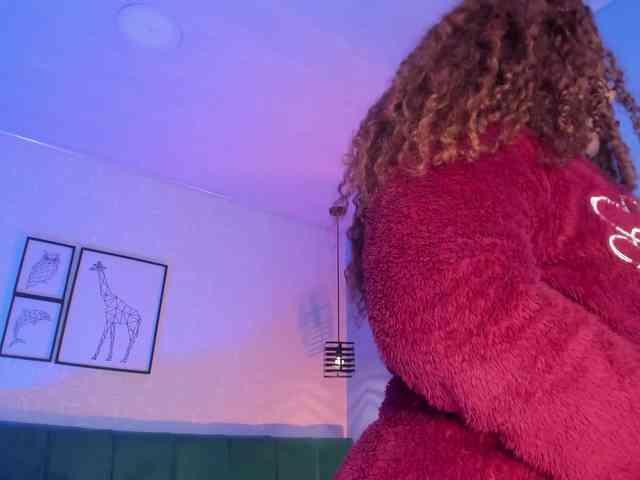 ninna-curly