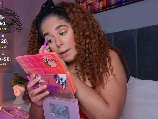 ninna-curly webcam