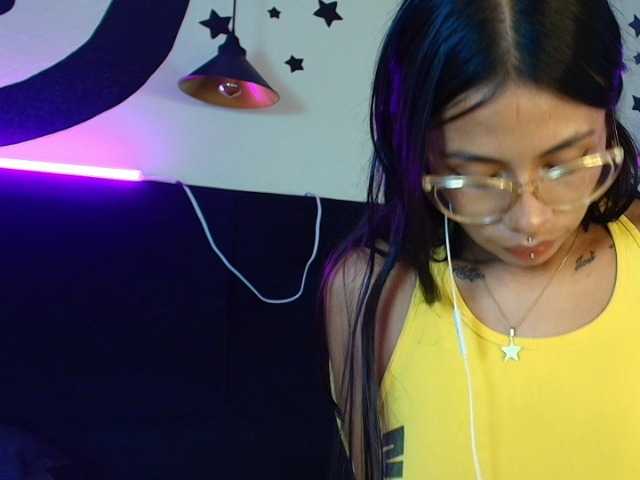 Yayiittha live cam on BongaCams