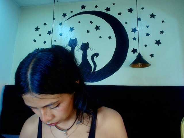 Yayiittha live cam preview