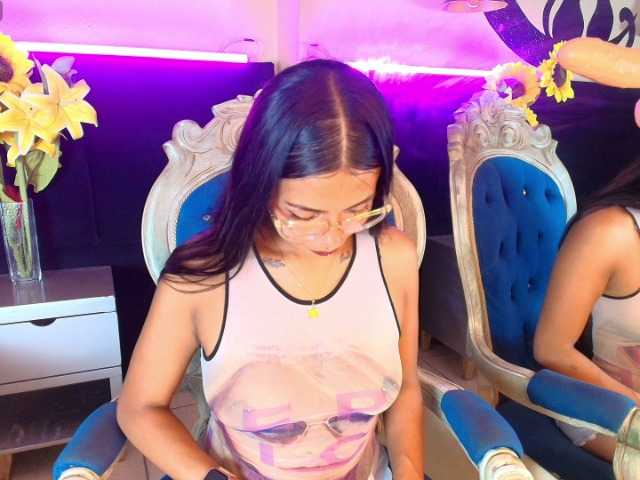 Yayiittha — live female cam