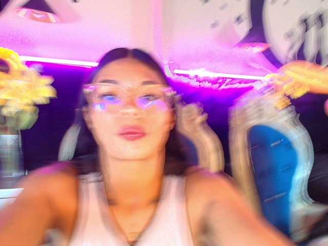 Yayiittha — live female cam