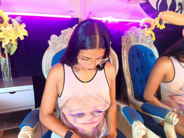 Yayiittha — live female cam
