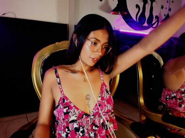 Yayiittha live cam on BongaCams