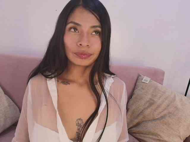 Yayiittha webcam
