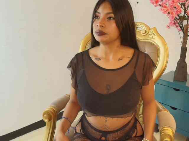 Yayiittha Live Webcam on BongaCams