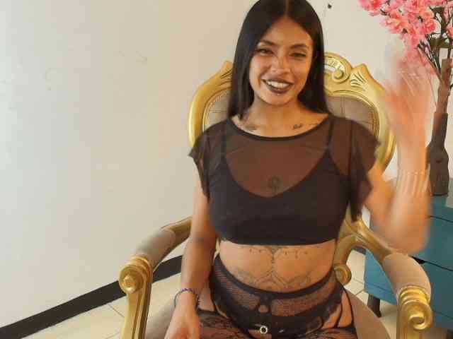 Yayiittha Live Webcam on BongaCams
