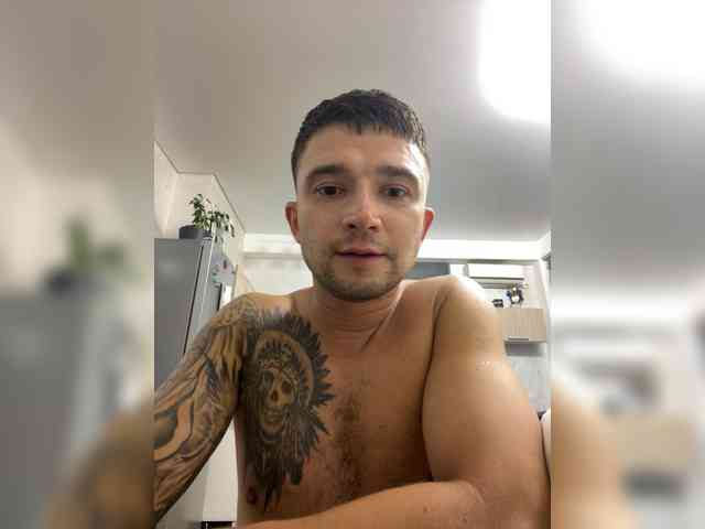 Pisochni03 Live Webcam on BongaCams