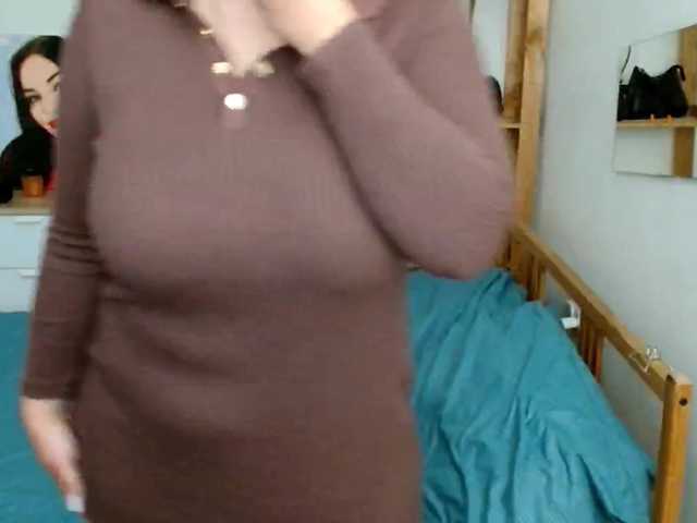 Leilabeayte24 live cam on BongaCams