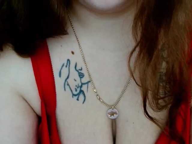 Leilabeayte24 live cam on BongaCams