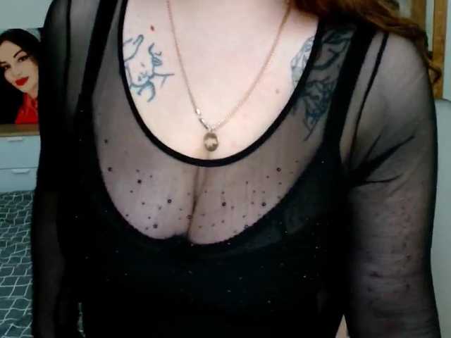 Leilabeayte24 live cam on BongaCams