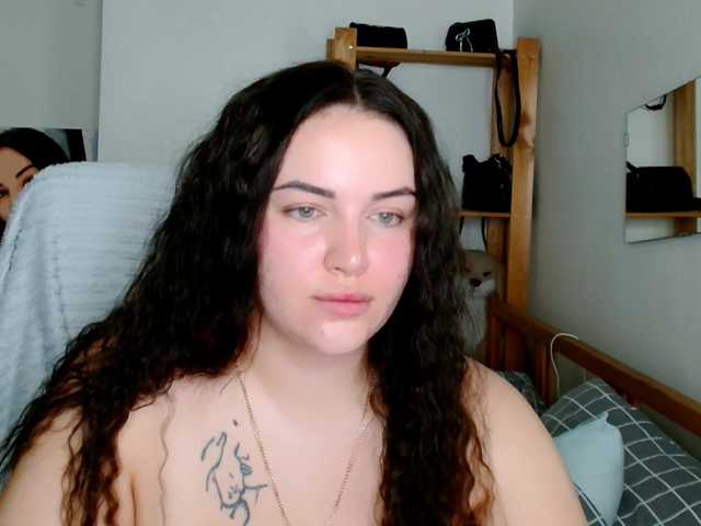 Leilabeayte24 live cam preview