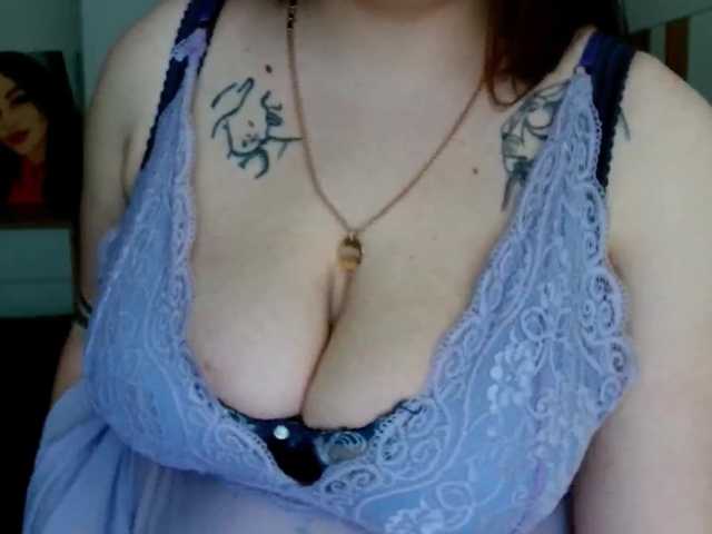 le modèle Leilabeayte24 est en webcam porno dans un show sur le site bongacams, il possède les tags suivants: White/Caucasian,Brunette,Hairy