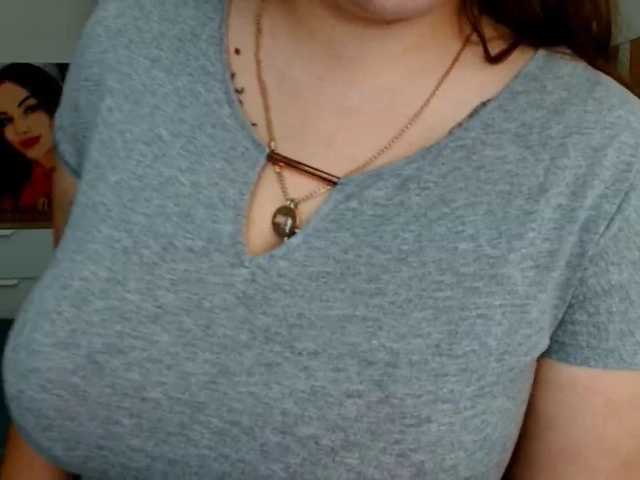 Leilabeayte24 live cam on BongaCams