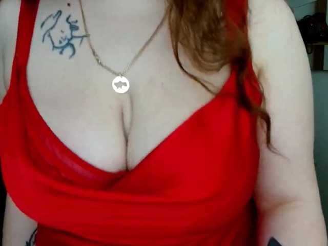 Leilabeayte24 live cam on BongaCams