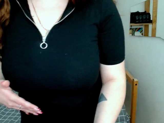 Leilabeayte24 live cam on BongaCams