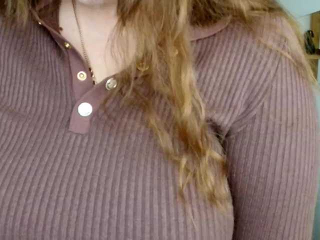 Leilabeayte24 live cam on BongaCams