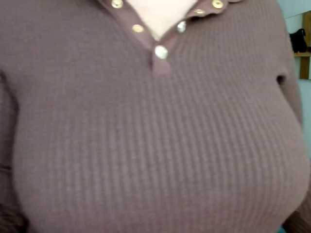 Leilabeayte24 live cam on BongaCams