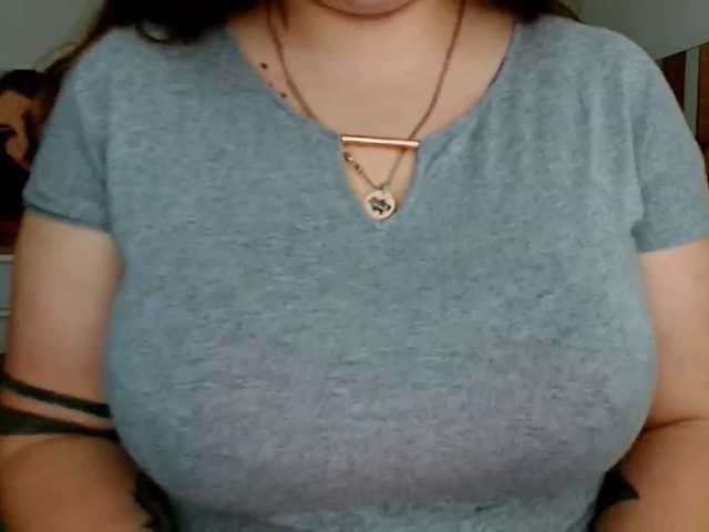 Leilabeayte24 live cam preview