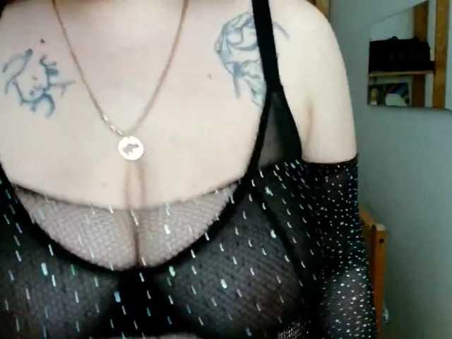 Leilabeayte24, en vivo ahora en BongaCams