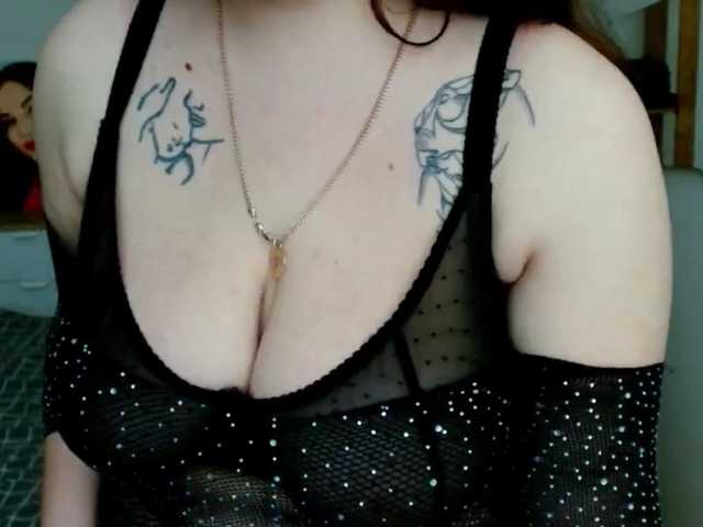 Leilabeayte24, en vivo ahora en BongaCams