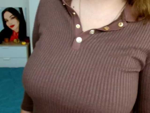 Leilabeayte24 live cam on BongaCams