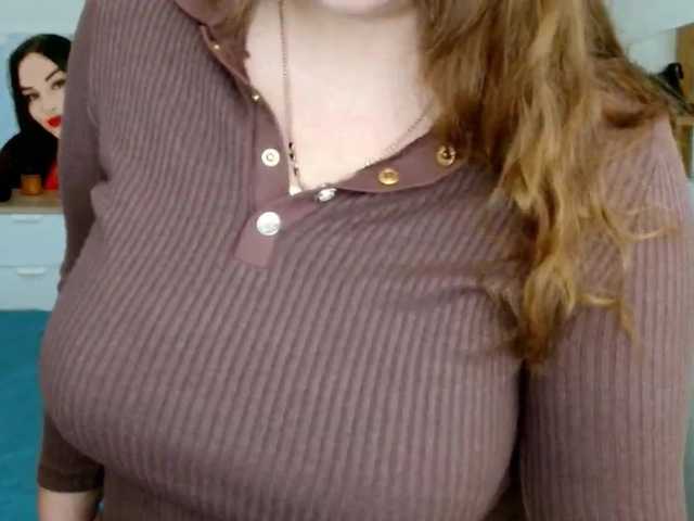 Leilabeayte24 live cam on BongaCams