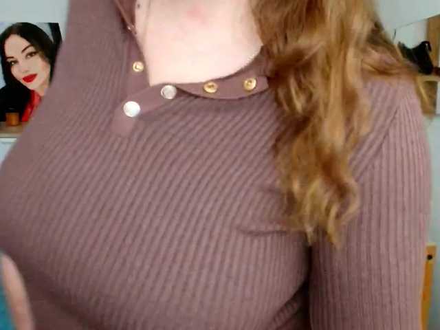 Leilabeayte24 live cam on BongaCams