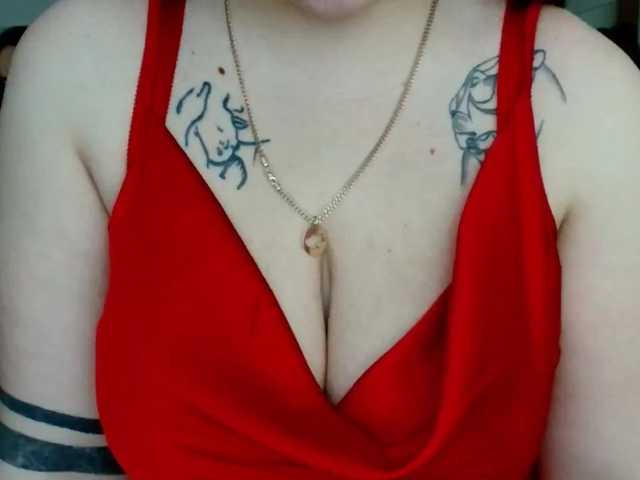 Leilabeayte24 live cam on BongaCams