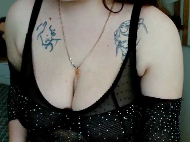 Leilabeayte24, en vivo ahora en BongaCams