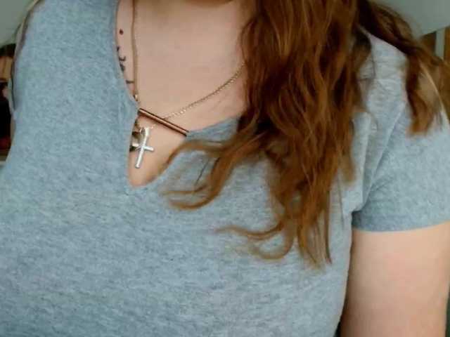 Leilabeayte24 live cam on BongaCams