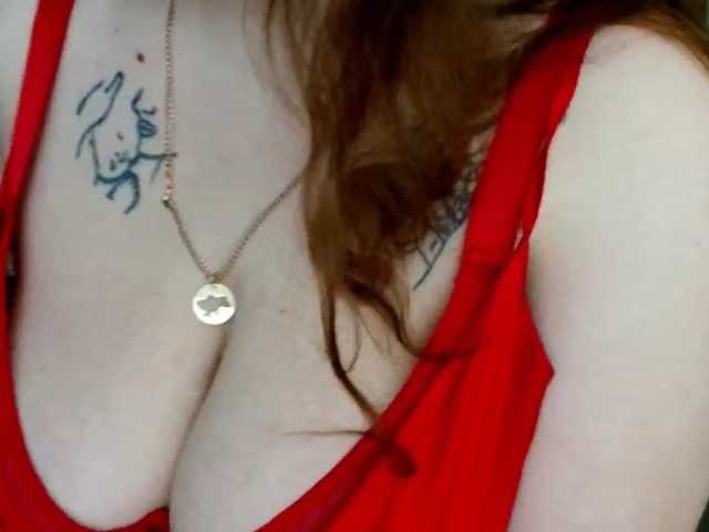 Leilabeayte24 live cam on BongaCams