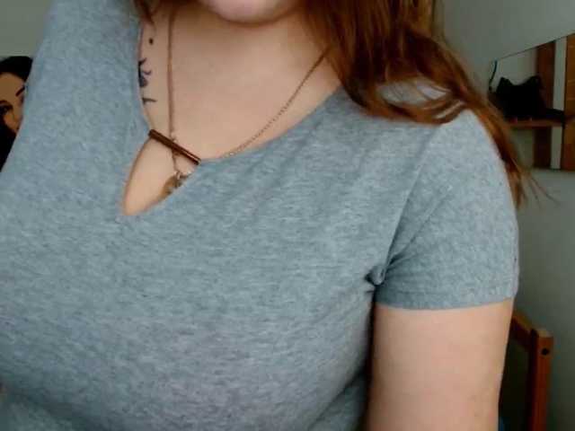 Leilabeayte24 live cam on BongaCams