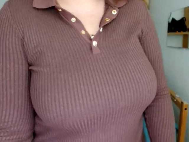 Leilabeayte24 live cam on BongaCams