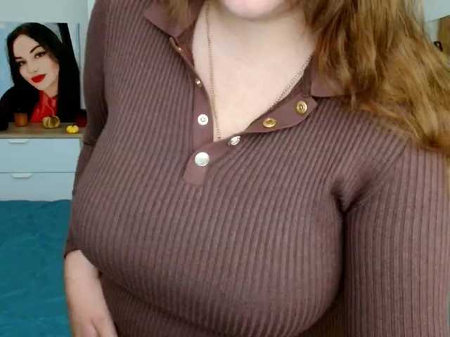 Leilabeayte24 live cam on BongaCams