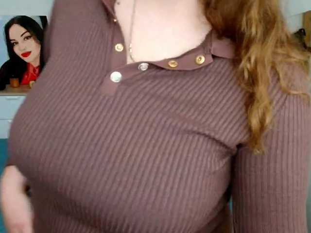 Leilabeayte24 live cam on BongaCams