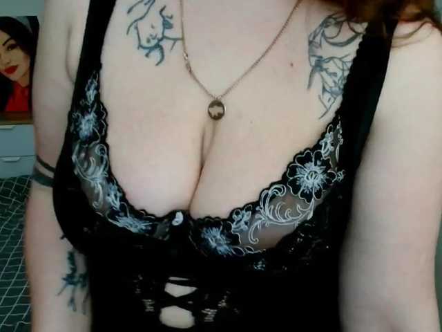 Leilabeayte24 live cam on BongaCams